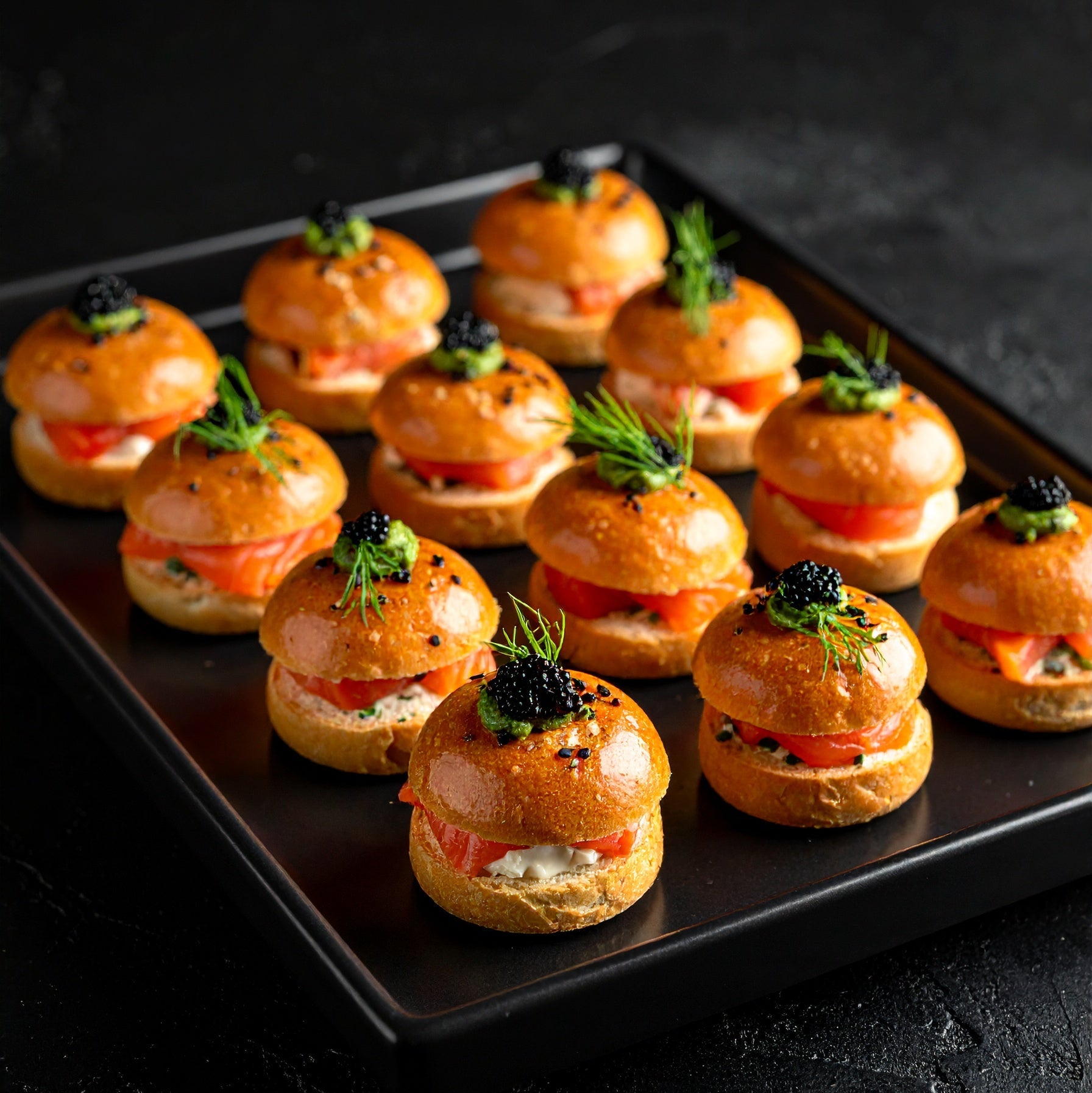 Mini Burgers : Saumon fumé &  Fromage au Raifort