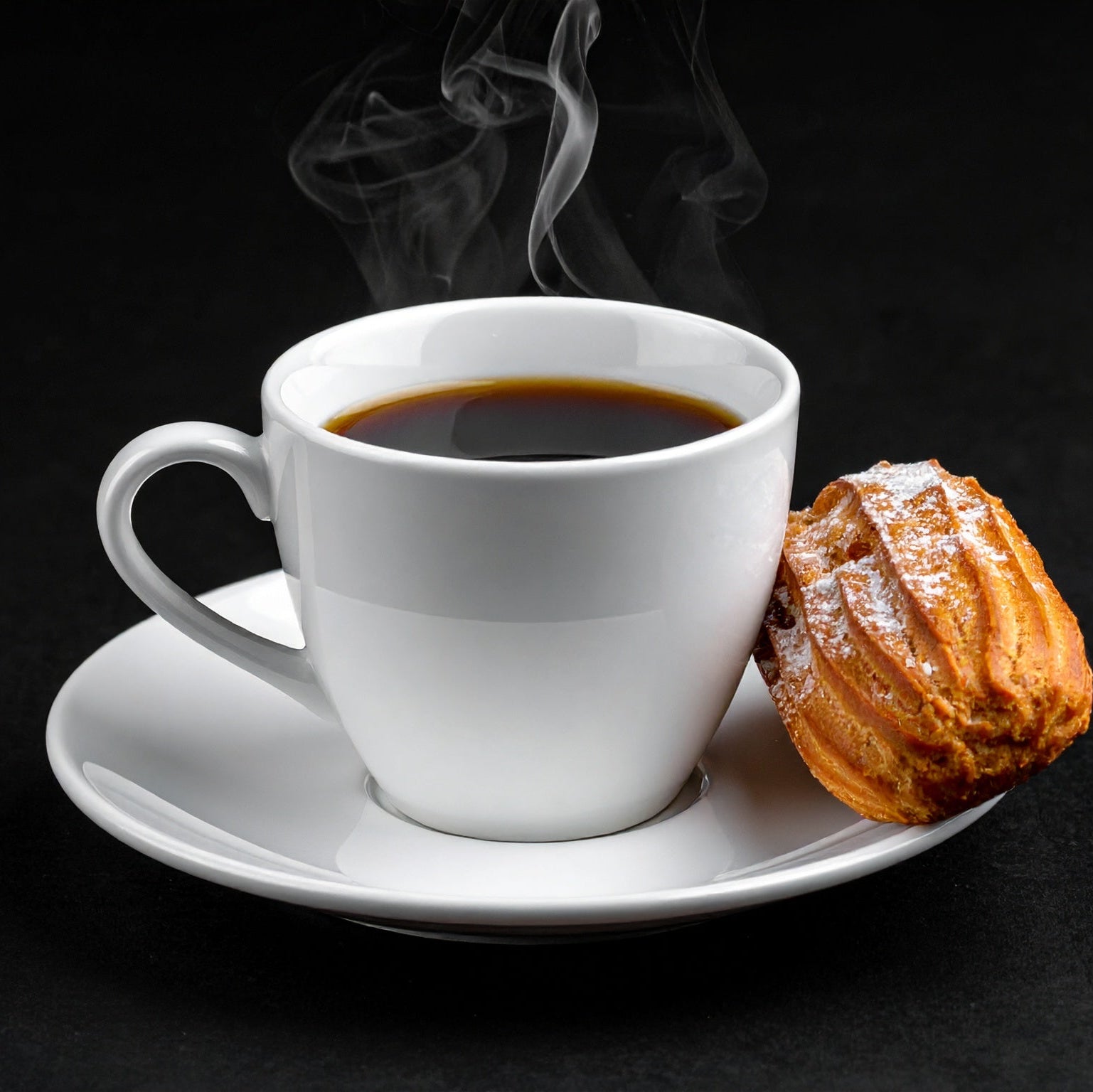 Formule " Pause Café" : 1 thermo de café et 1 thermo de thé ; assortiment de 3 biscuits moelleux par personne (madeleine, moelleux chocolat et financier) ; 2 jus de fruits 100 % pressés  ( au choix pomme, orange ou ananas ) ; 2 bouteilles d’eau de 1,5 litre.