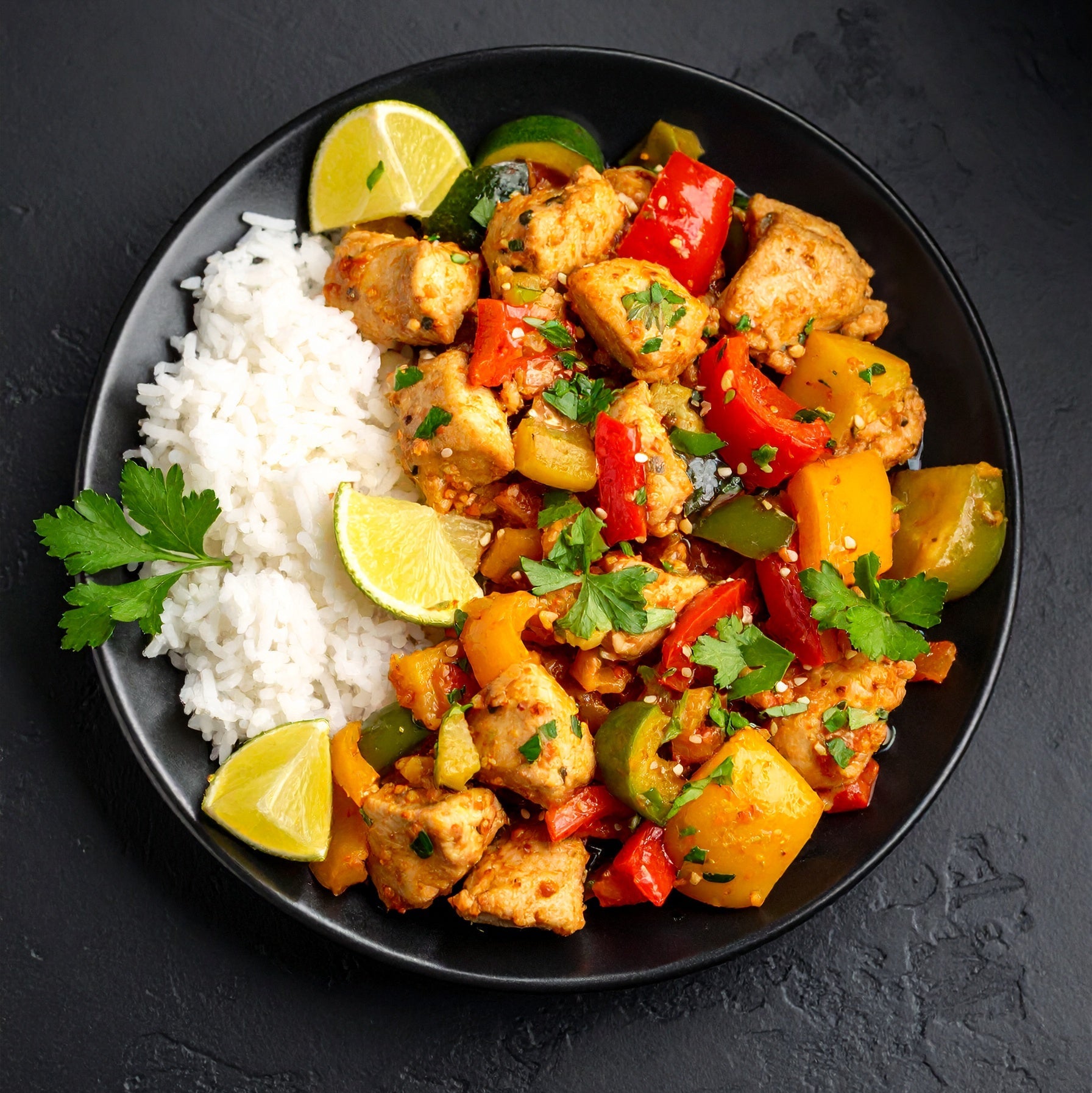 Émincé de Poulet halal marinées au citron, Riz &amp; Ratatouille