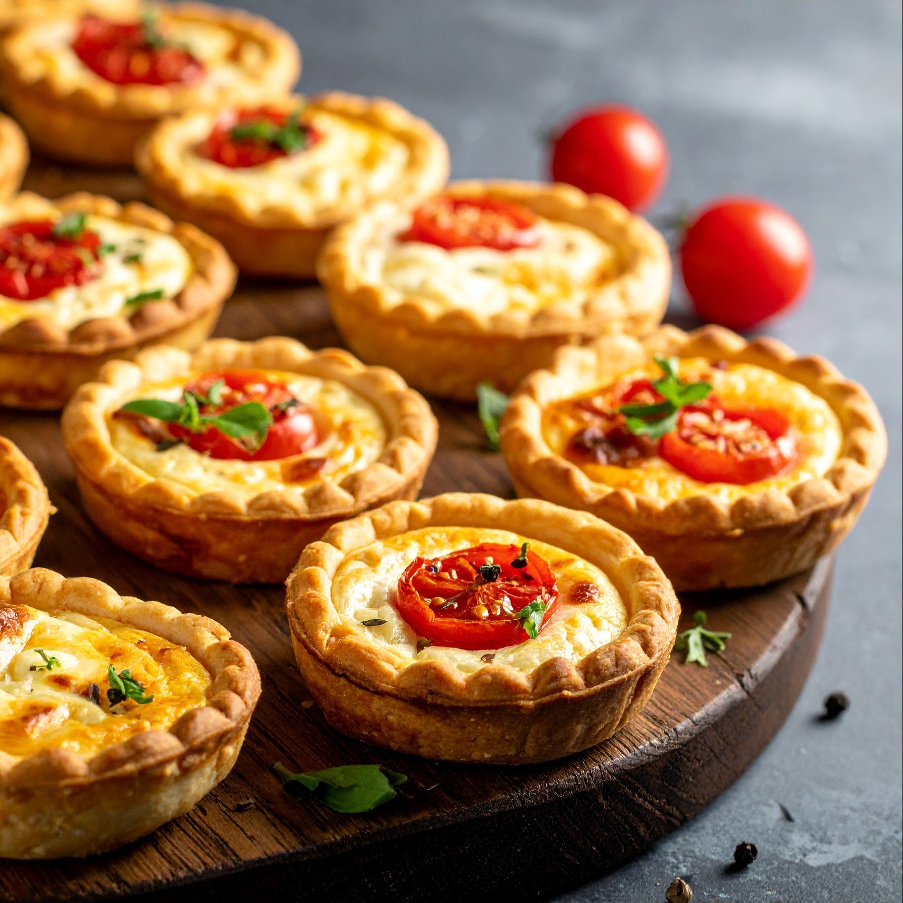 Tartelette tomate mozza basilic